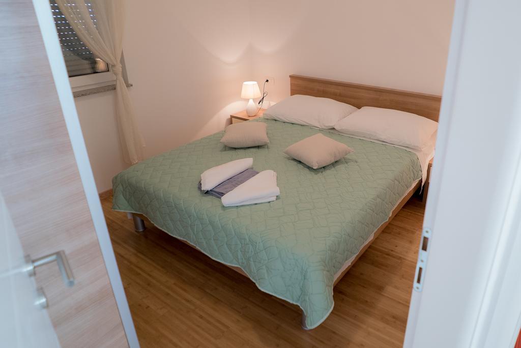 Apartmani Ruzica Makarska Exterior foto